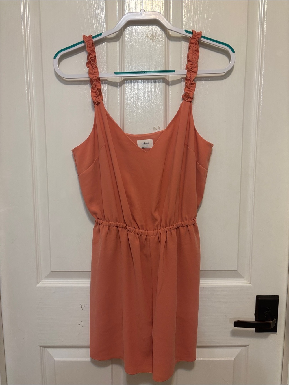 Wilfred sz Medium Coral Ruffled-Strap Romper with pockets